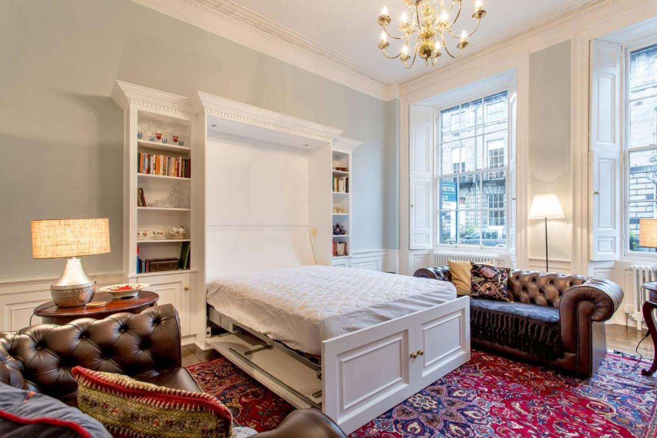 Joivy Converted Flat In Historic Building In New Town Edinburgh Exterior photo